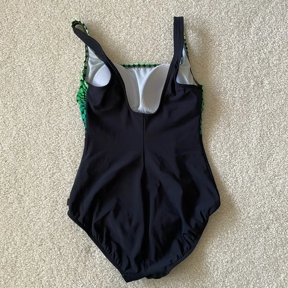 Reebok Women’s One Piece Swimsuit Square Neck Green Ombré Geometric Pattern - Picture 2 of 10